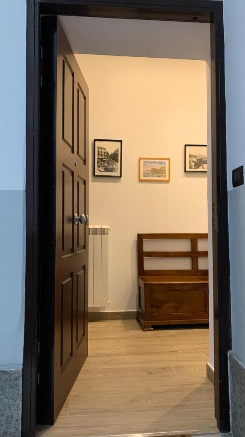 Fondacolivella Hotel Наполи Екстериор снимка