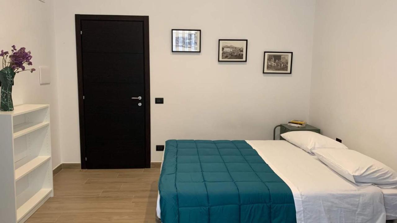 Fondacolivella Hotel Наполи Екстериор снимка